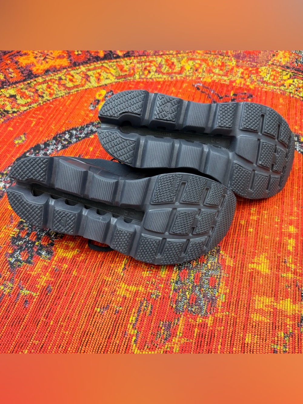 NWOT On Running Black Women’s Running Shoes - Picture 6 of 8